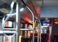 Bez izmaiņām pieturvietu izkārtojumā un kustības sarakstā 12. un 34. maršruta autobusi kursēs pa nedaudz mainītu maršrutu